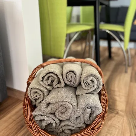 House Of Eden- Private Family In Terme Catez With Free Pool Tickets Casa vacanze