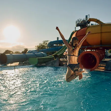 House Of Eden- Private Family In Terme Catez With Free Pool Tickets Dom wakacyjny