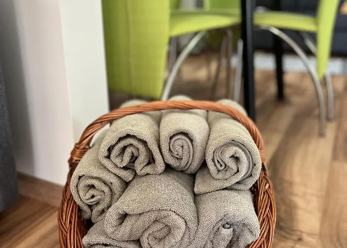 House Of Eden- Private Family In Terme Catez With Free Pool Tickets Tatil Evi