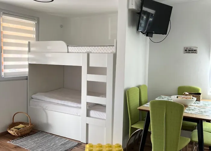 House Of Eden- Private Family In Terme Catez With Free Pool Tickets Casa de Férias *