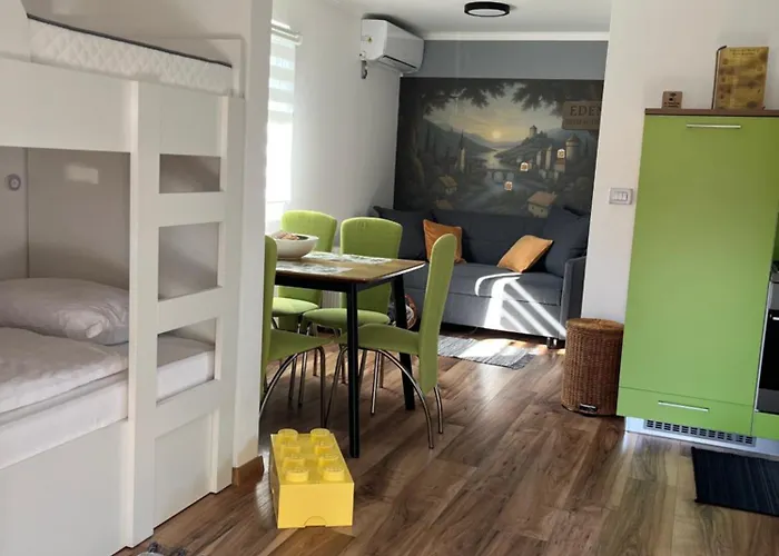 House Of Eden- Private Family In Terme Catez With Free Pool Tickets * كاتيز أوب سافي