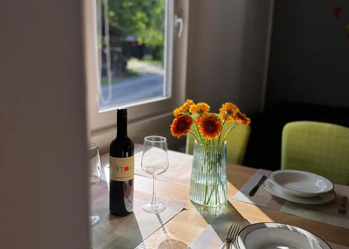 House Of Eden- Private Family In Terme Catez With Free Pool Tickets كاتيز أوب سافي