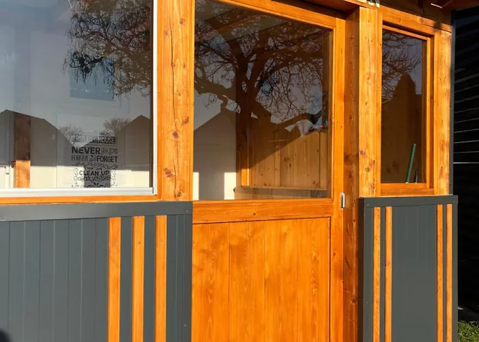 House Of Eden- Private Family In Terme Catez With Free Pool Tickets